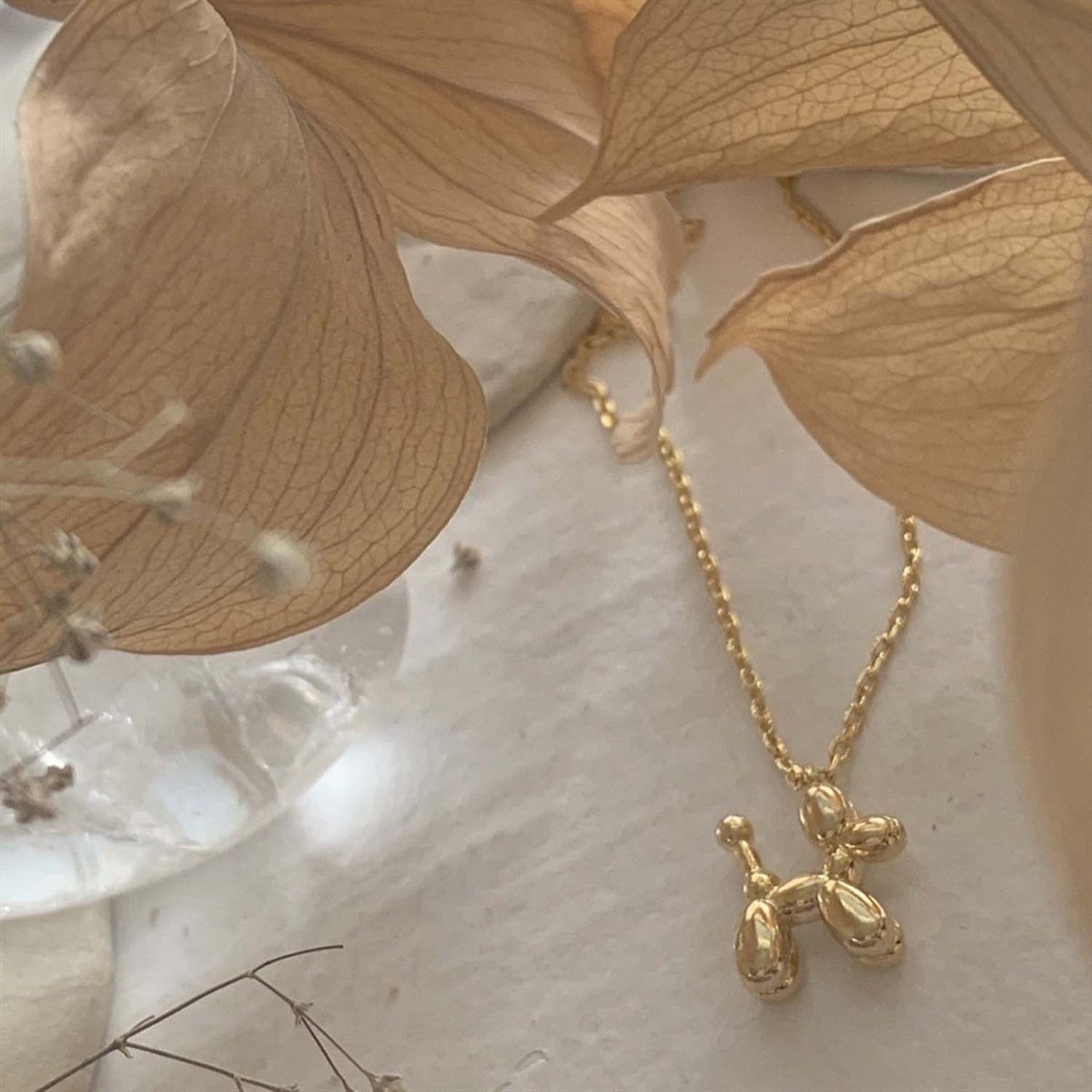 KOONS BALLOON DOG CHARM NECKLACE - jewellery - PIKA & BEAR